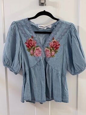 Rodeo + Quincy Light Blue Embroidered V-Neck Peasant Blouse